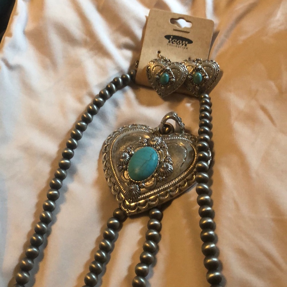 Double wrap beaded turquoise necklace & earrings
